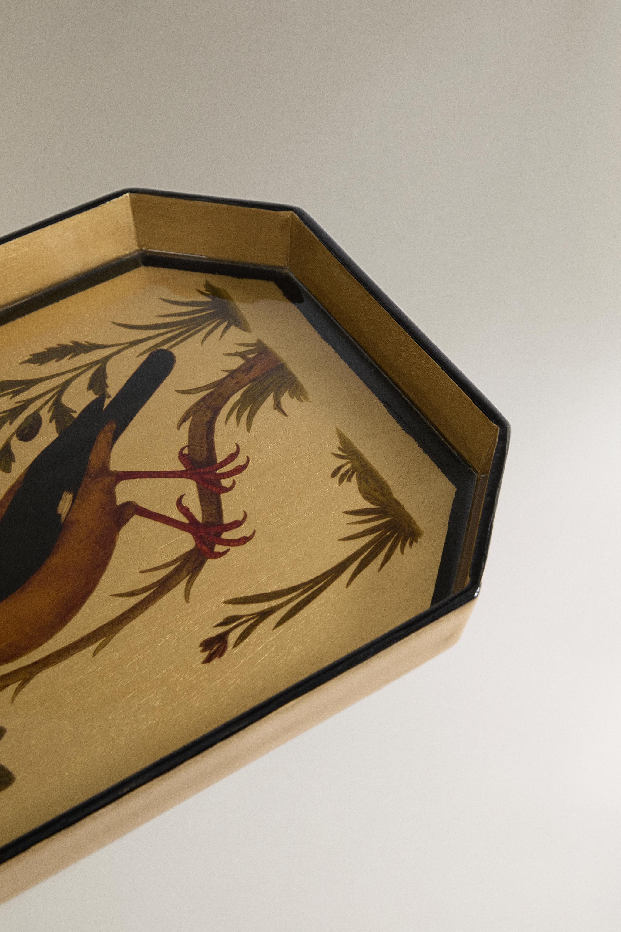 GOLD LACQUERED DECORATIVE TRAY | MARISA BERENSON